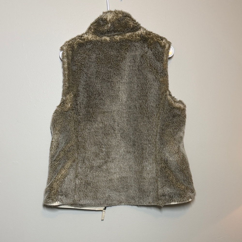 Source Unknown Faux Fur Vest in Brown and Cream - Picture 2 of 3